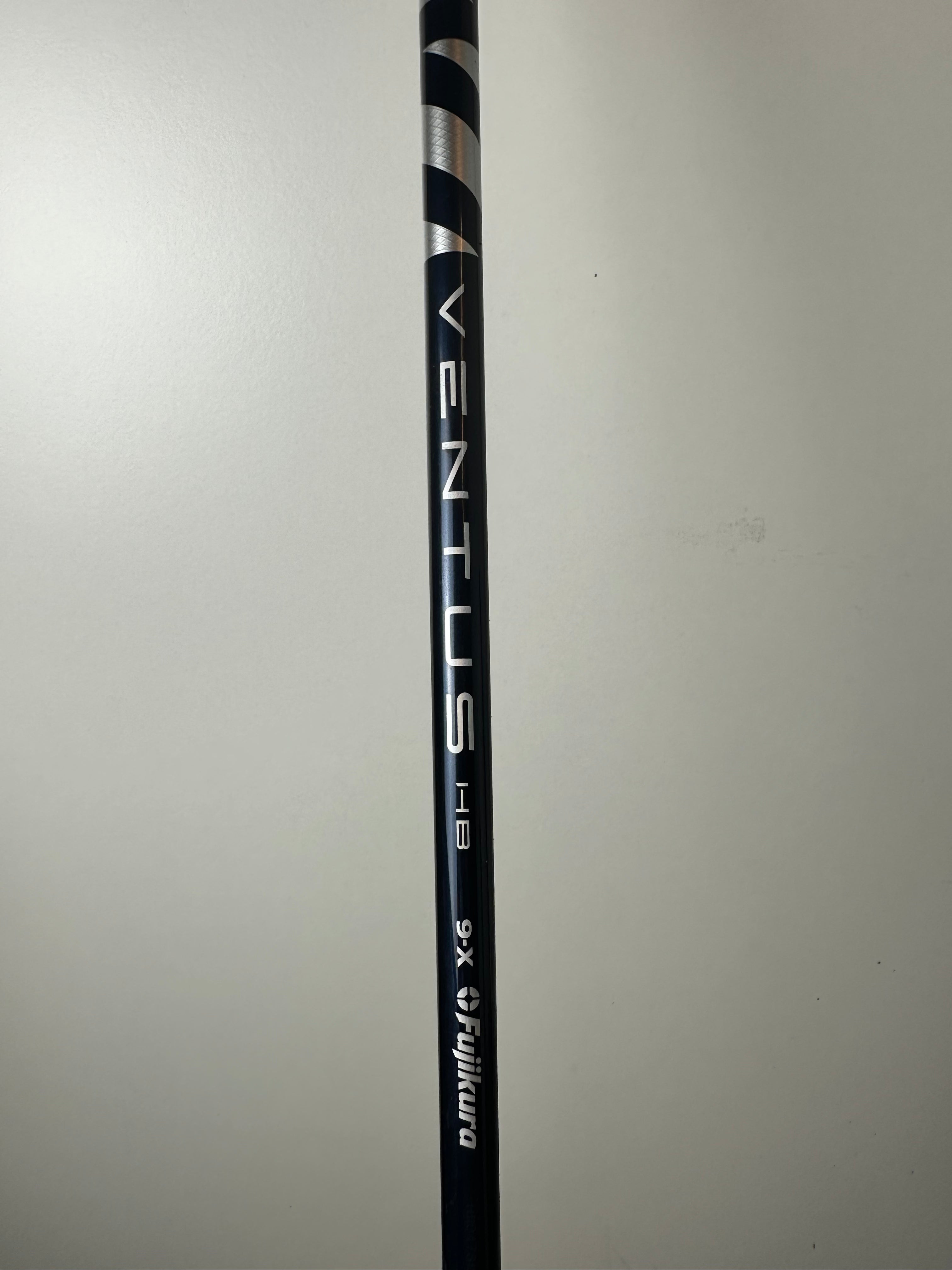 RH Fujikura Ventus Velocore Blue HB Shaft / Mint Condition / Extra Stiff